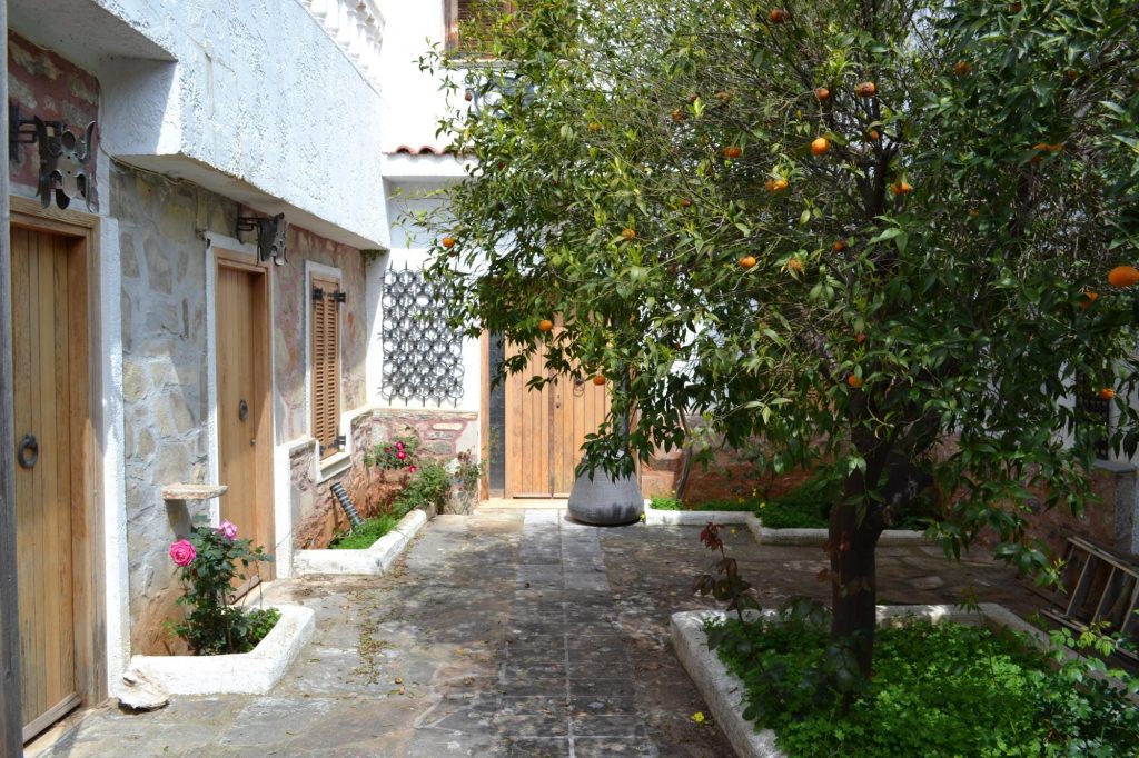 House in Neapoli - view 1