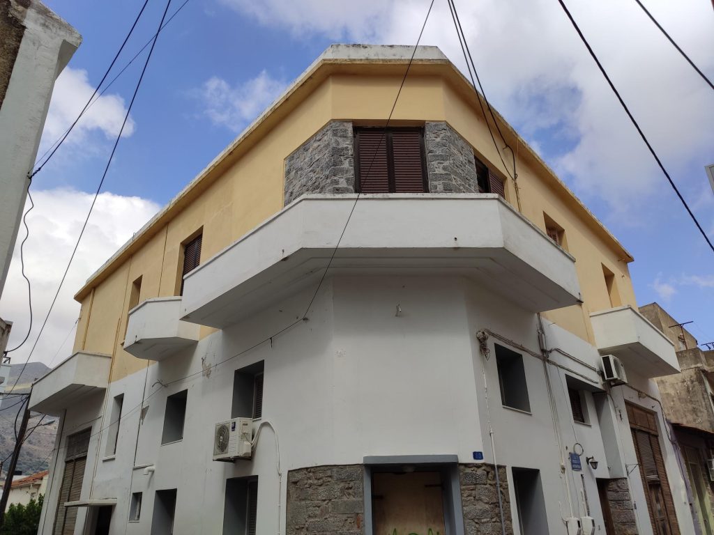 House in Neapoli - view 1
