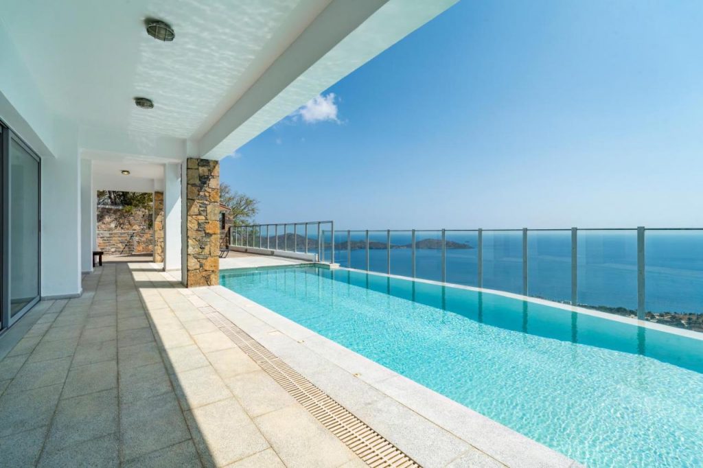 House in Agios Nikolaos - view 1