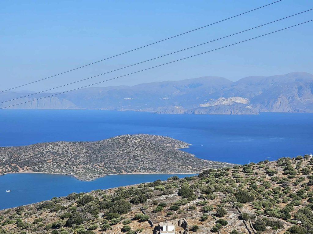 House in Agios Nikolaos - view 1