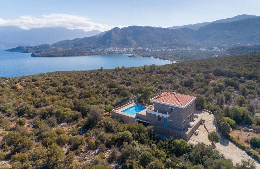 House in Agios Nikolaos - view 1