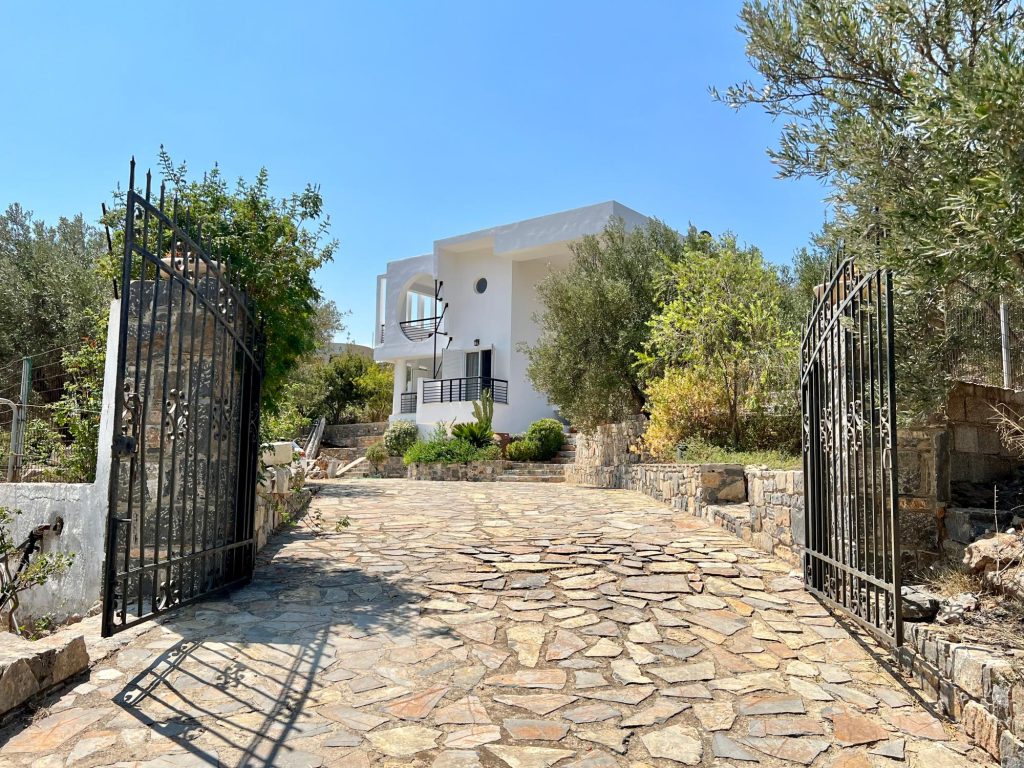 House in Kavousi - view 1