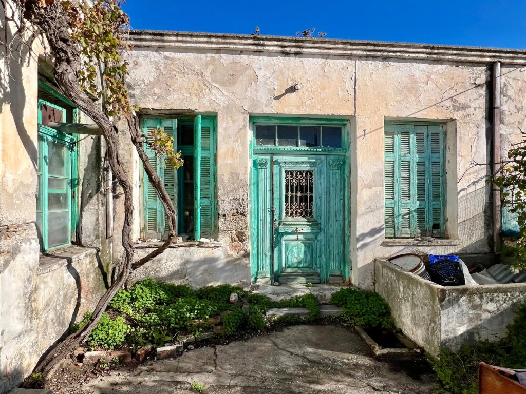 House in Limnes - view 1