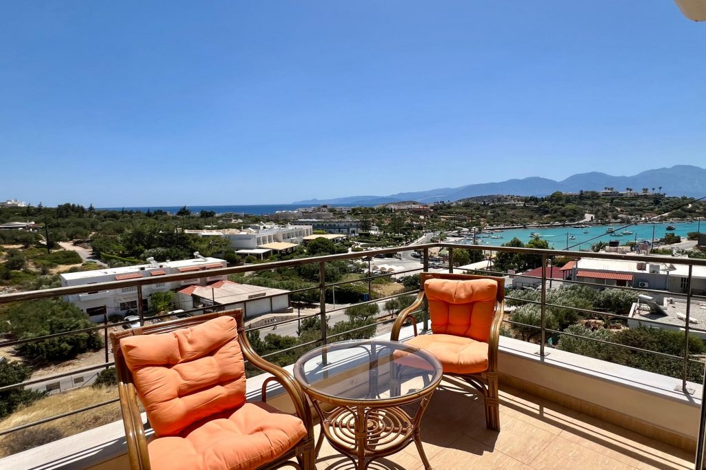 House in Agios Nikolaos - view 1