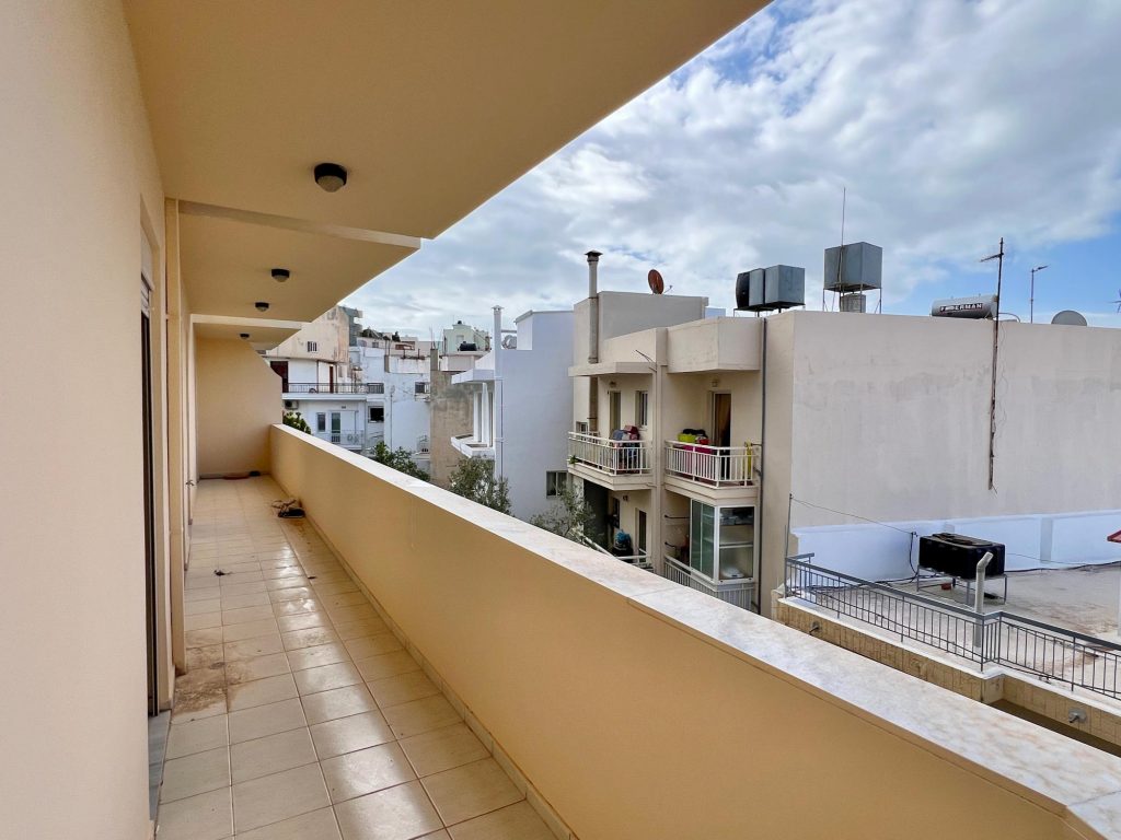 House in Agios Nikolaos - view 1