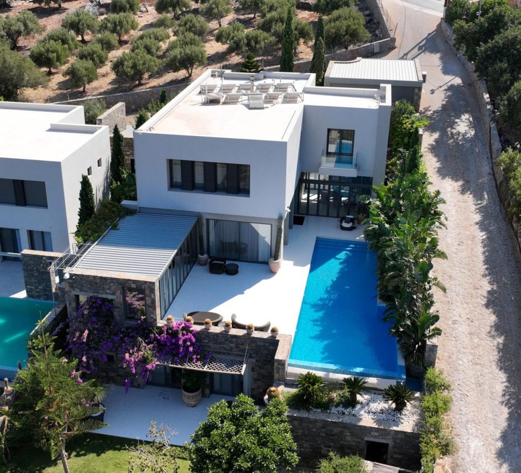 House in Chavgas - view 1