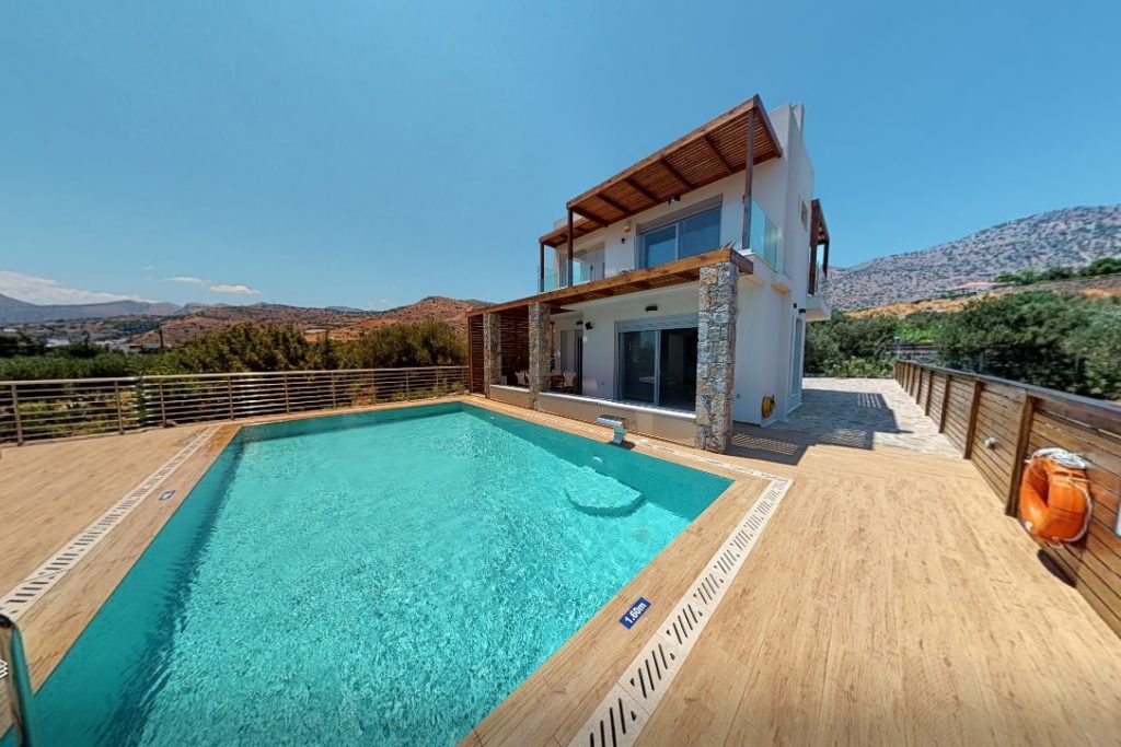 House in Tsifliki - view 1