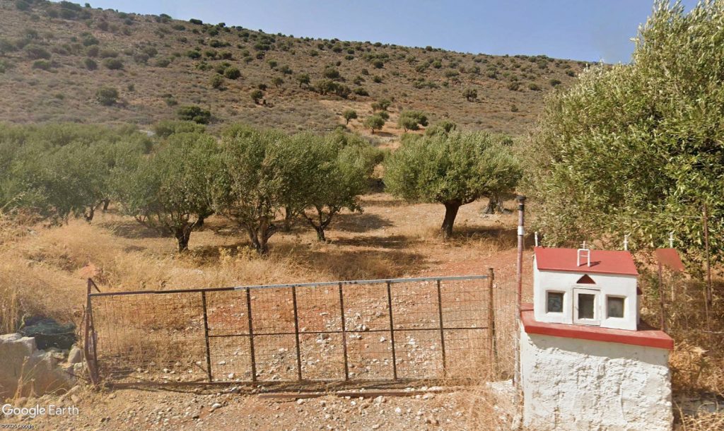 House in Neapoli - view 1