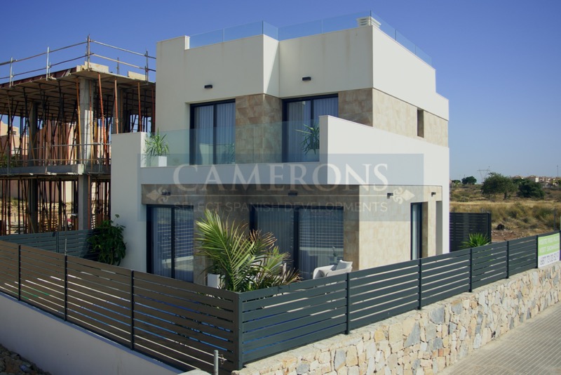 Villa in Los Montesinos - view 1