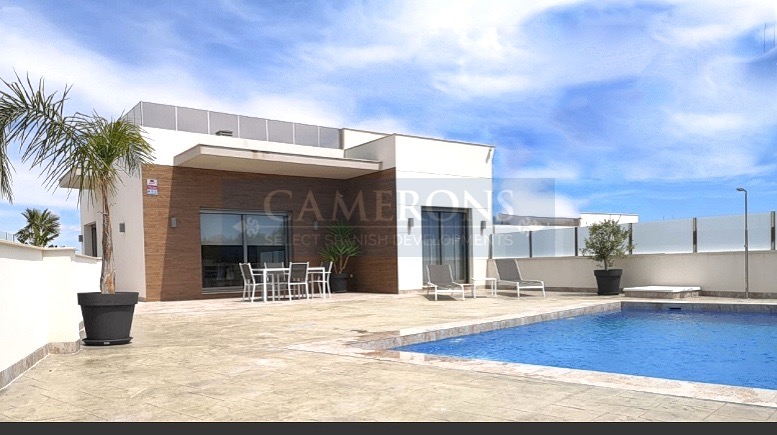 House in Alicante - view 1