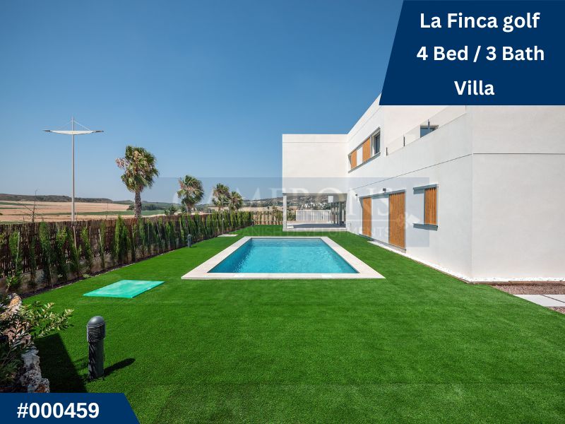 Villa in Alicante - view 1