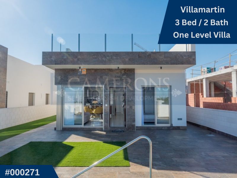 House in Villamartin - view 1