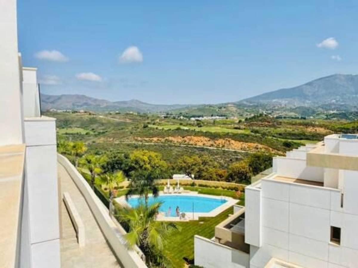 Villa in Malaga - view 1