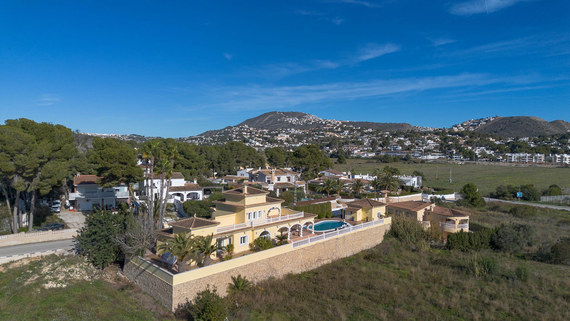 Villa in Moraira - view 1