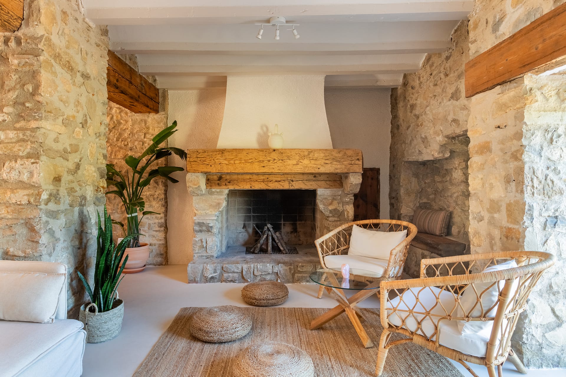 House in Benissanet - view 1