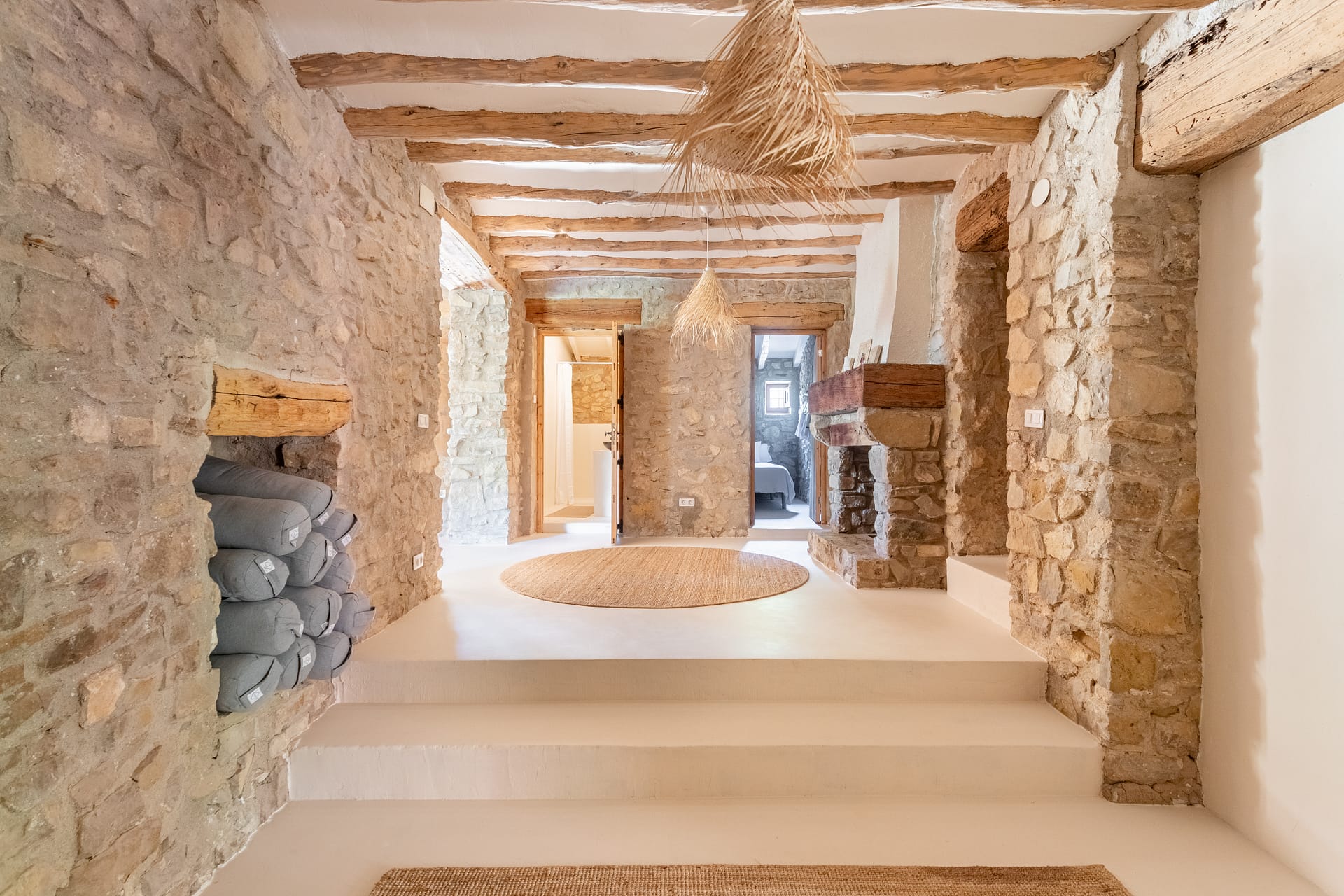 House in Benissanet - view 1