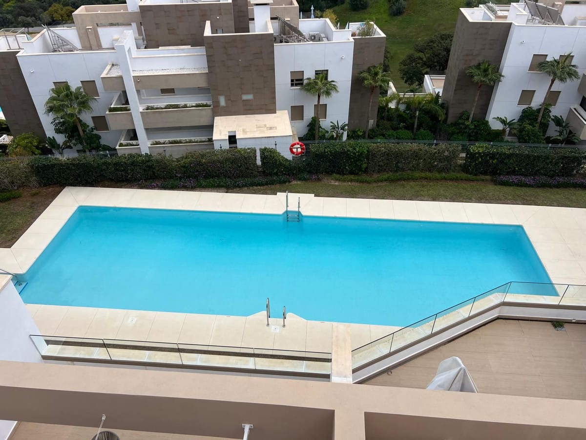 Villa in Malaga - view 1