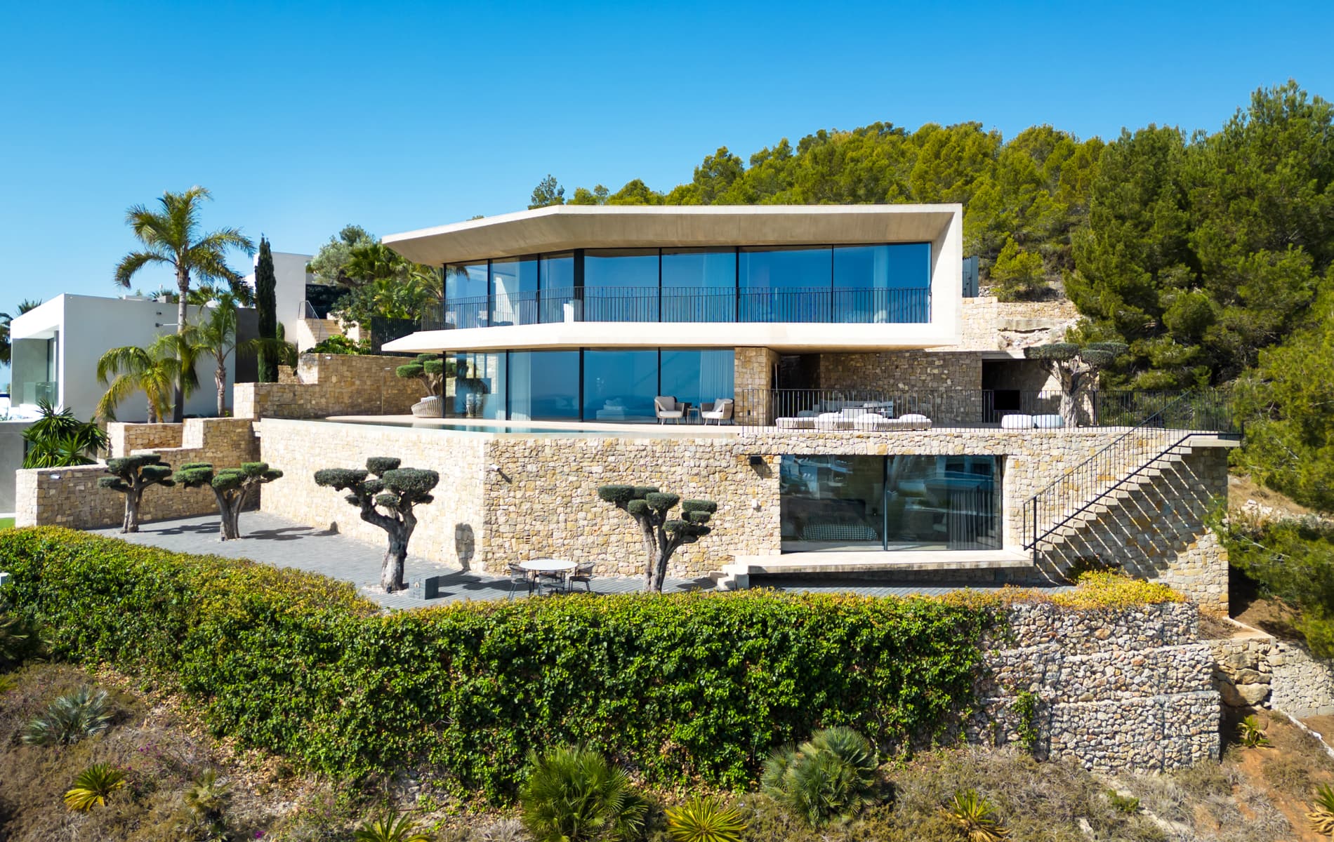 Villa in Benissanet - view 1