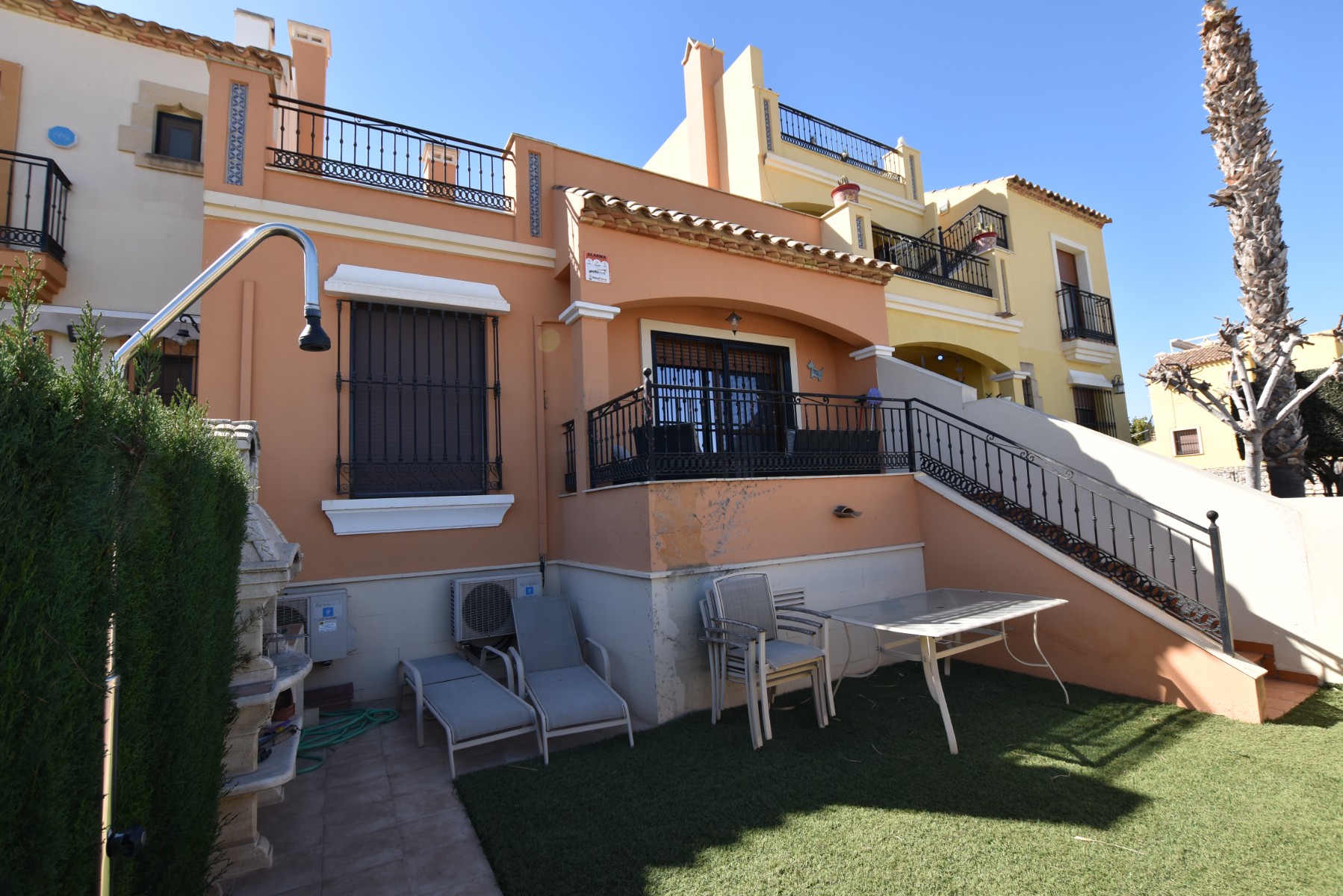 House in Algorfa - view 1