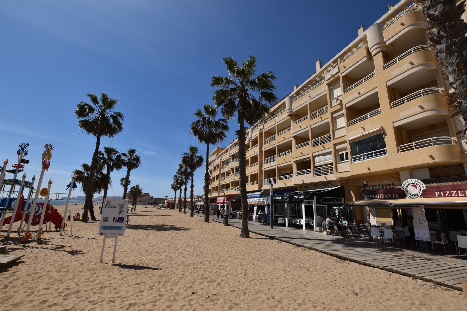 Apartment in Alicante - view 1