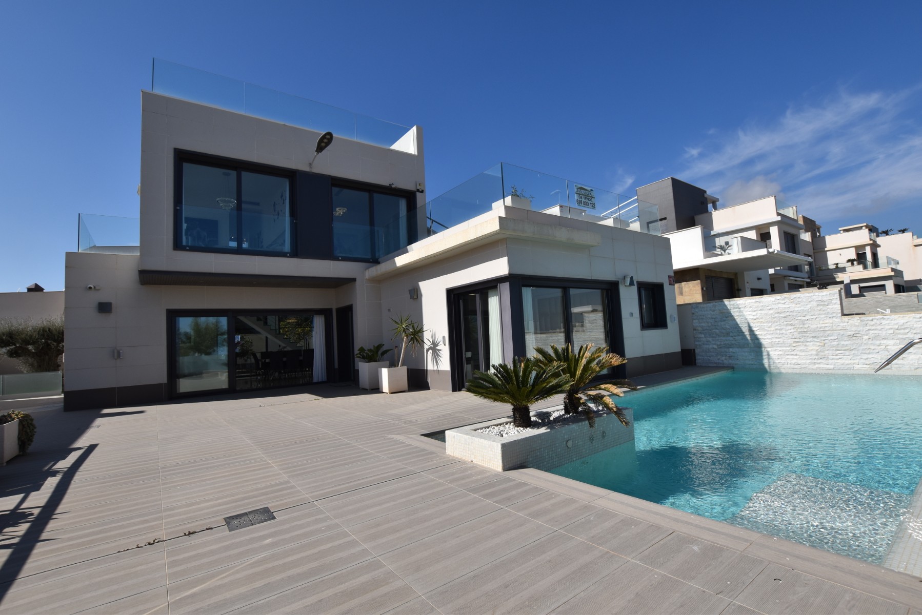 House in San Miguel de Salinas - view 1