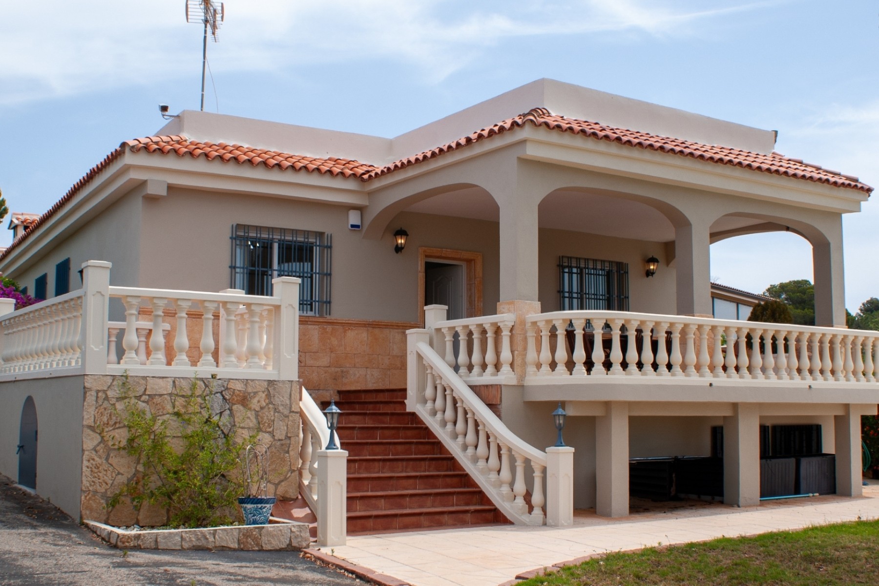House in Valencia - view 1
