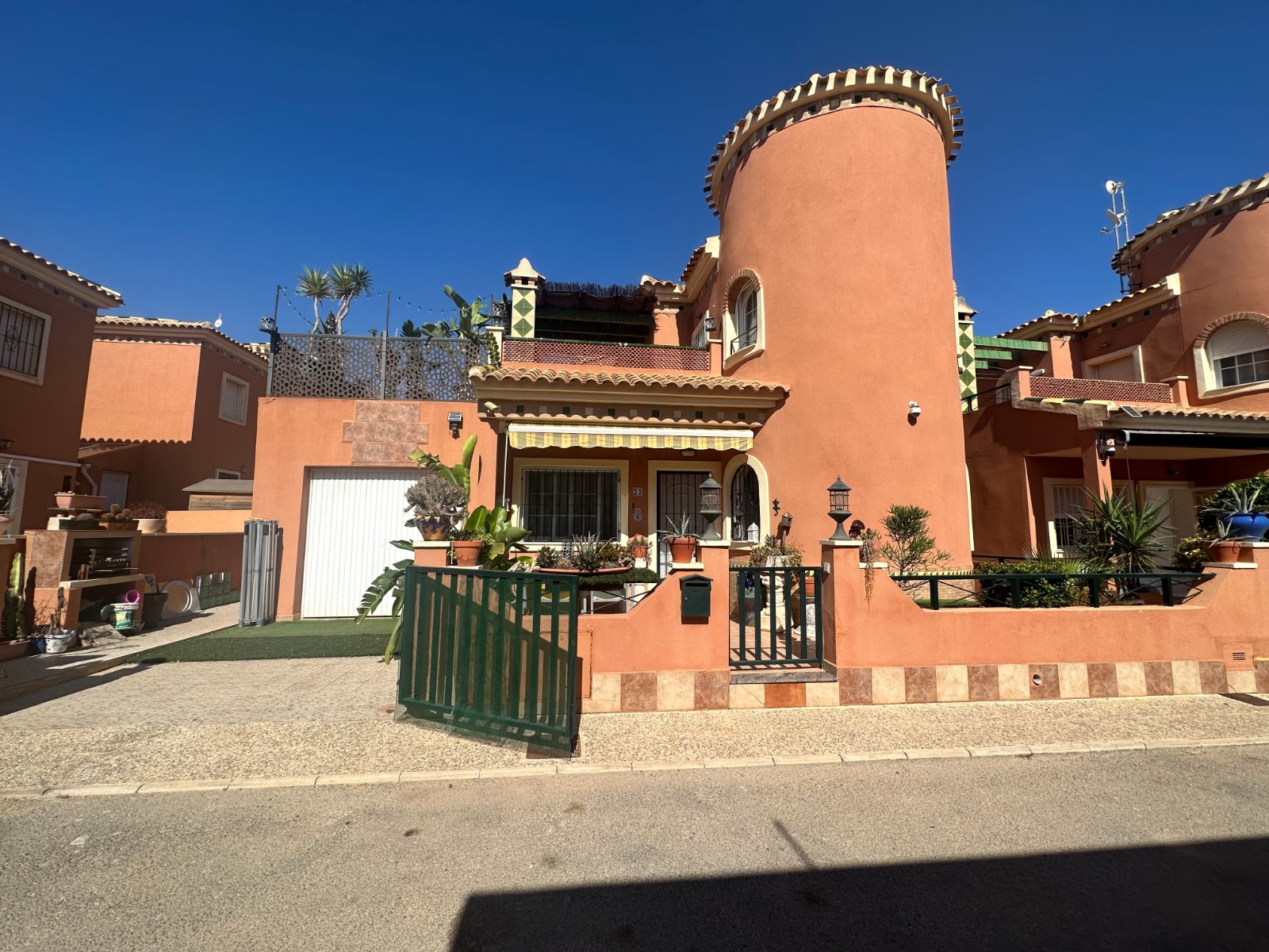 House in Urbanizacion los Balcones - view 1