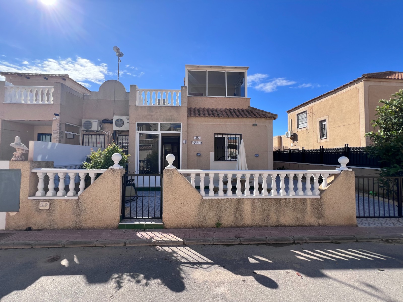 House in Alicante - view 1