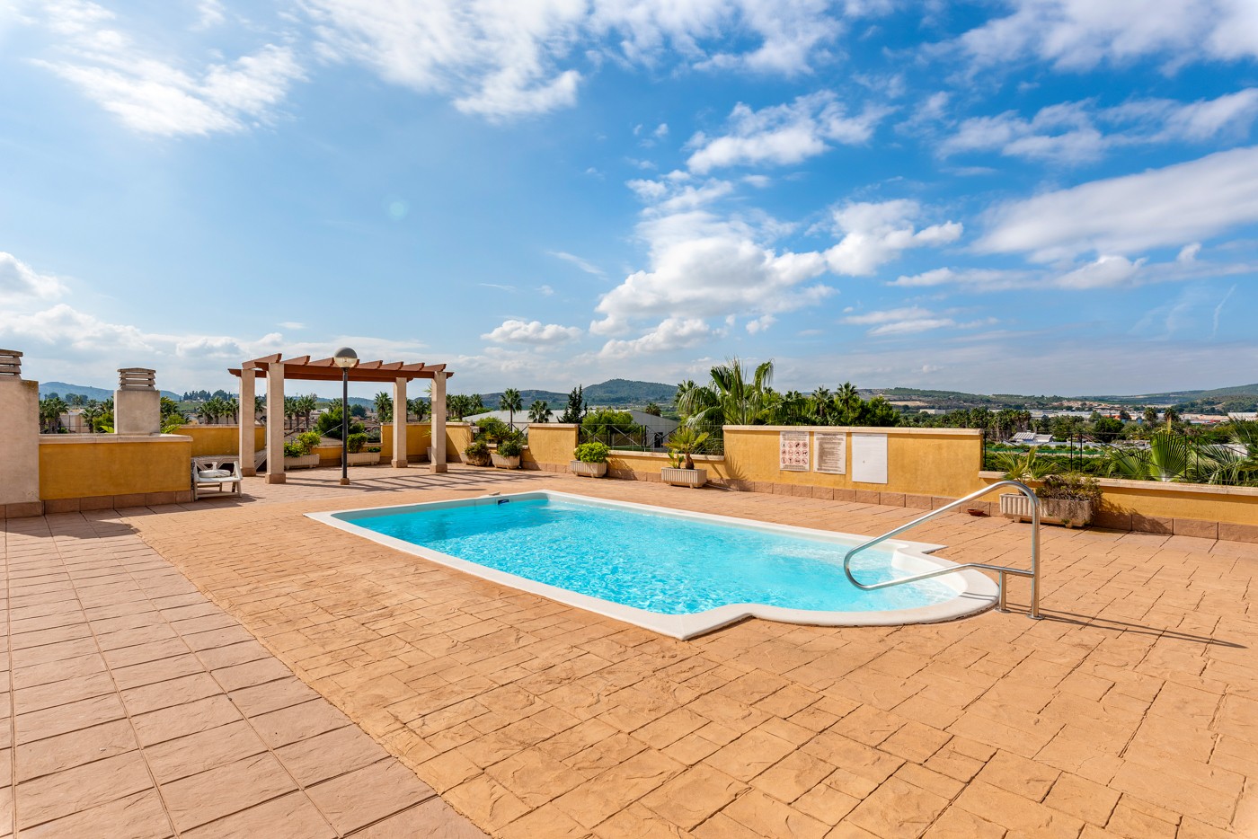 House in Alicante - view 1
