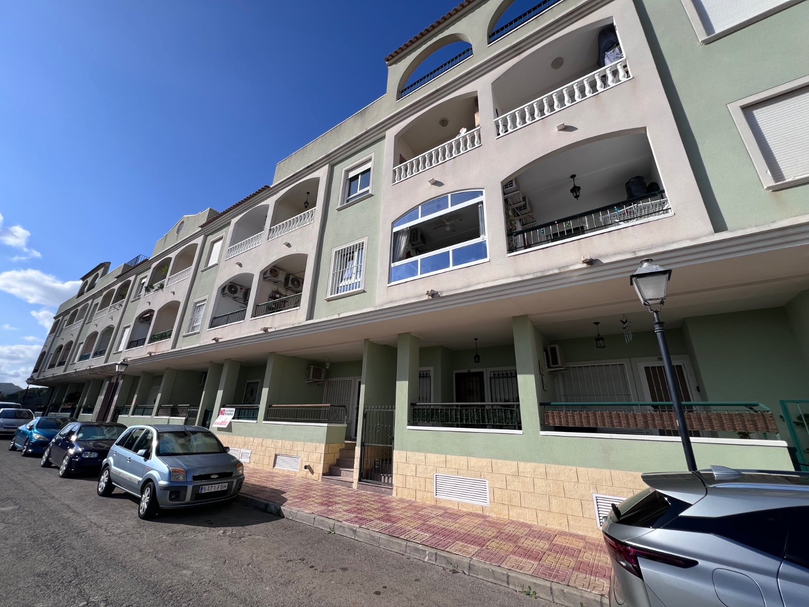 Apartment in Jacarilla - view 1