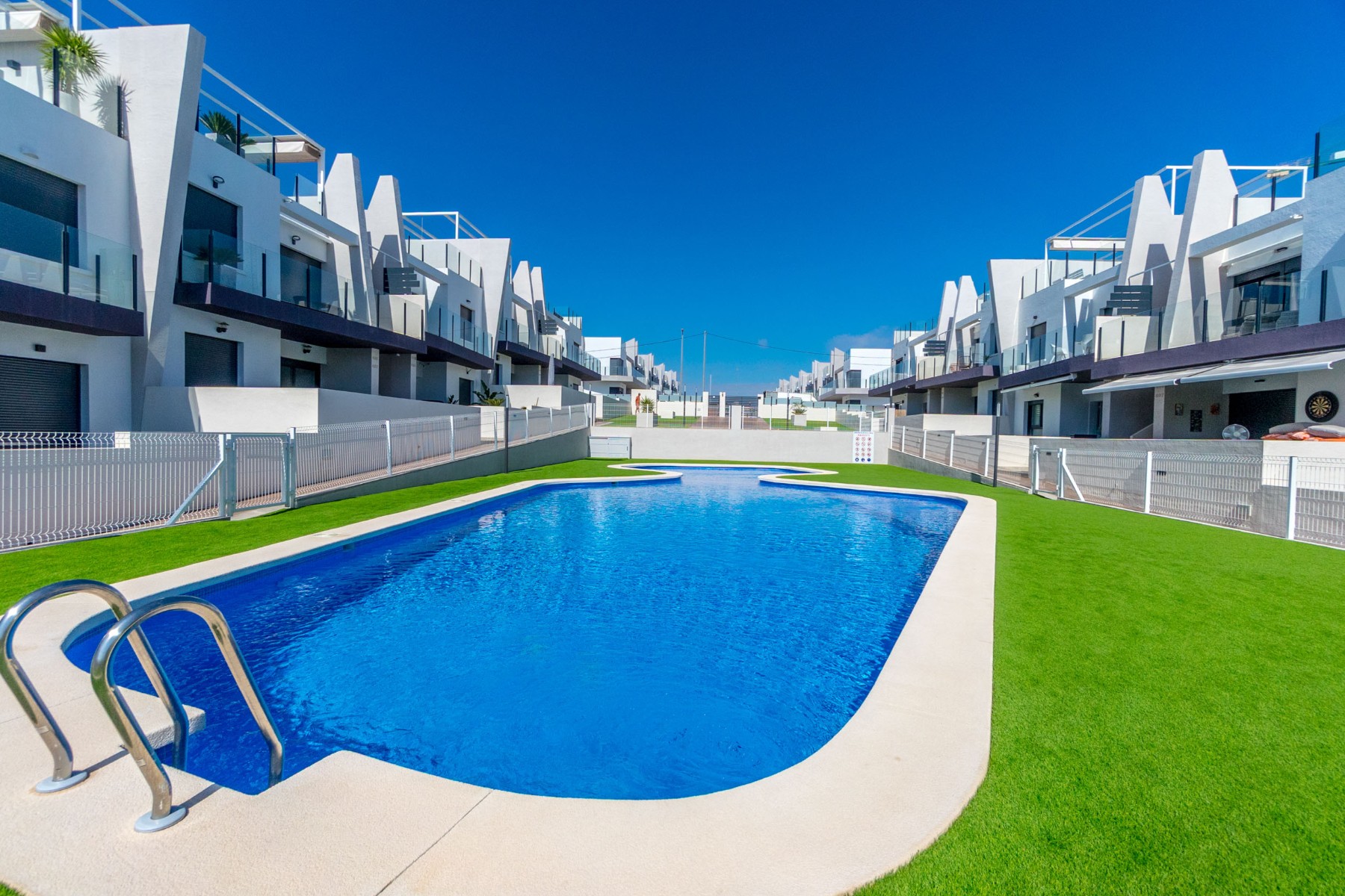 Apartment in Alicante - view 1