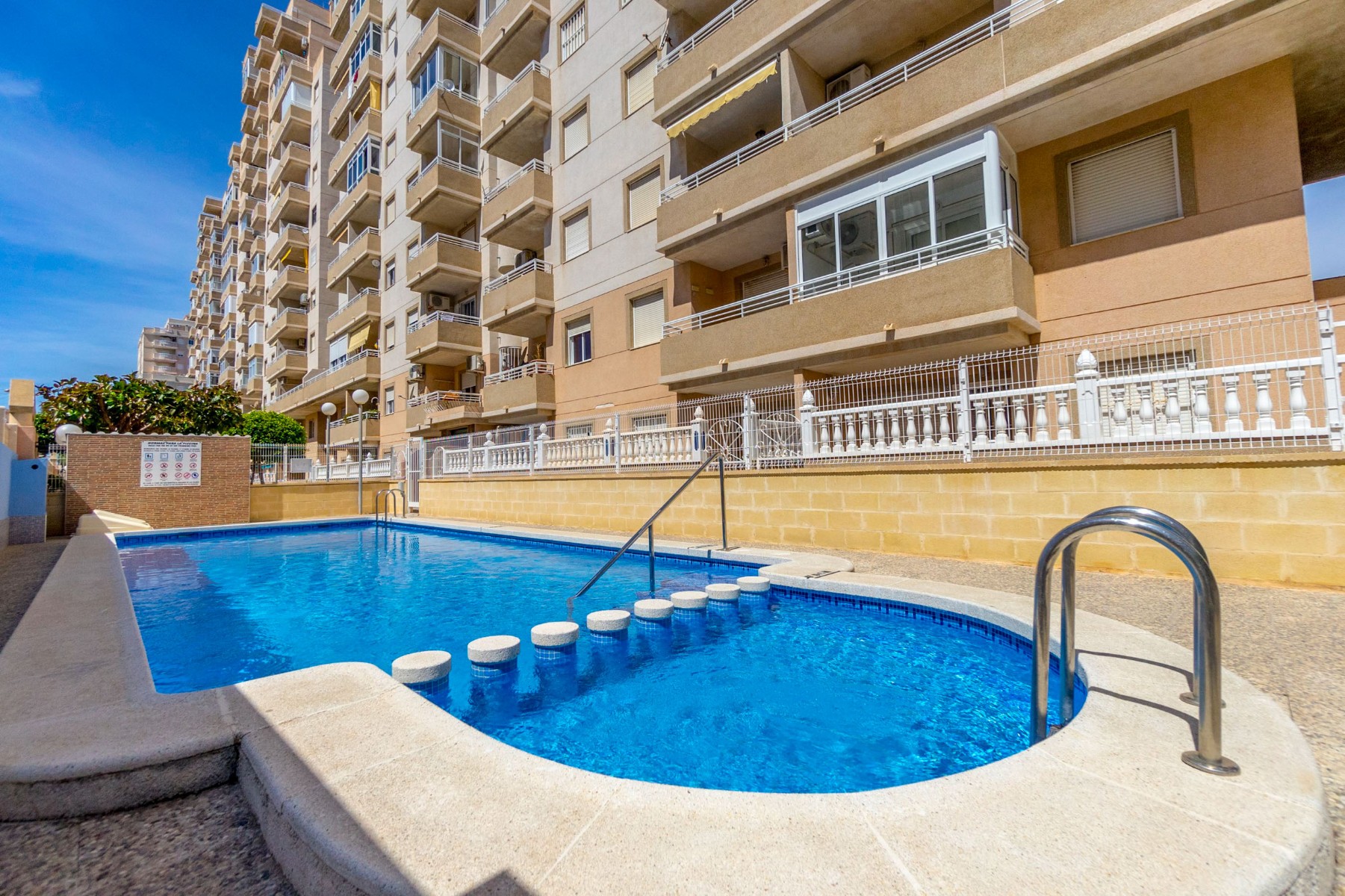 Apartment in Torrevieja - view 1