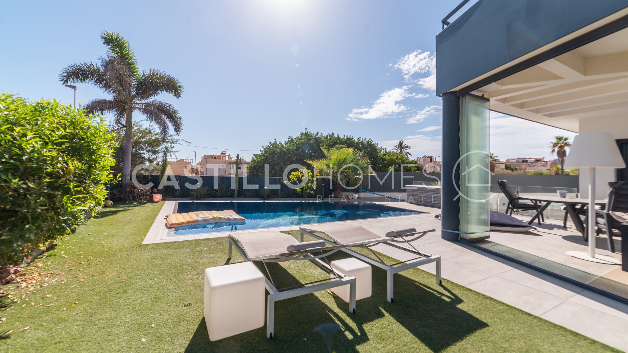 Villa in Torrevieja - view 1