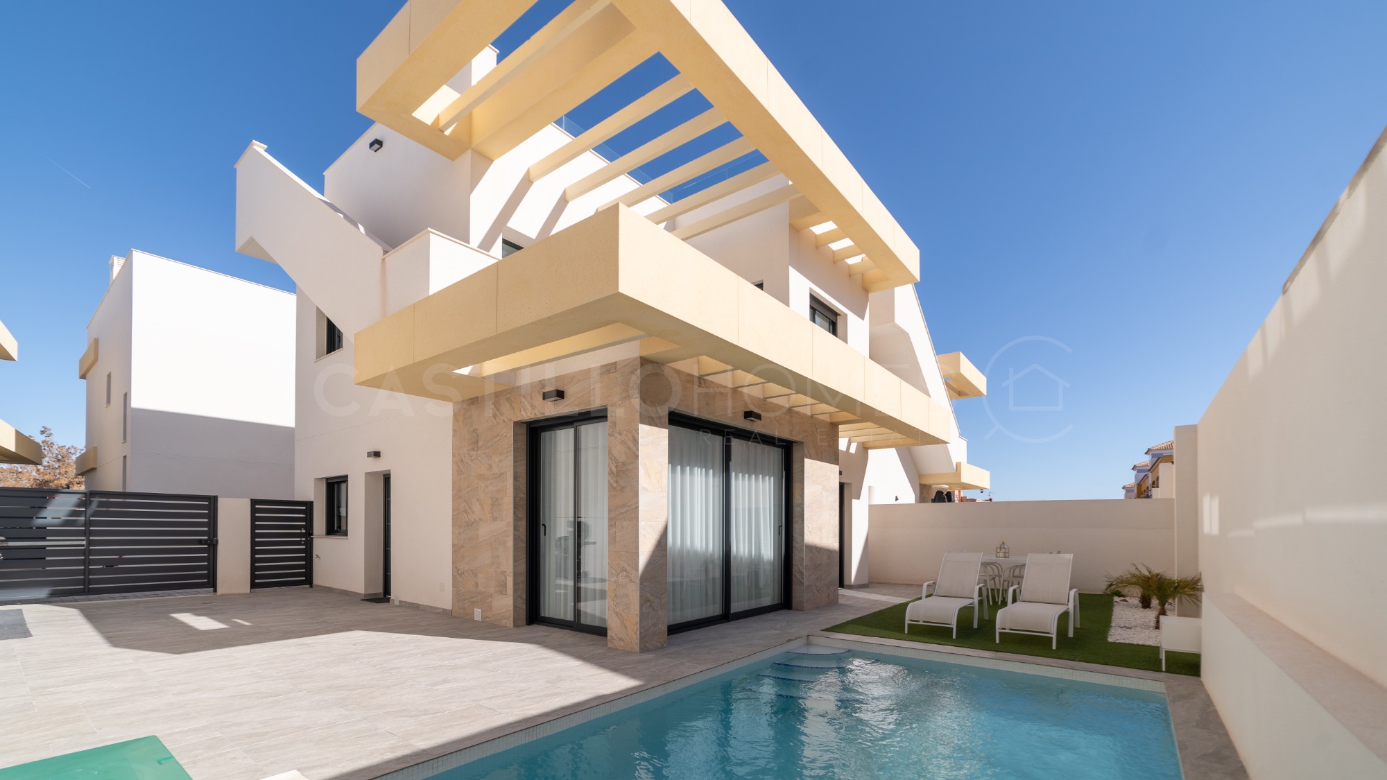 Villa in Los Montesinos - view 1