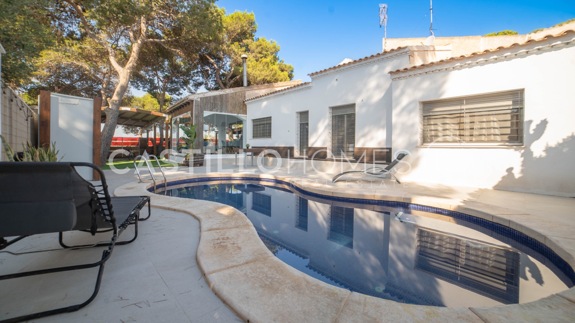 House in Urbanizacion los Balcones - view 1