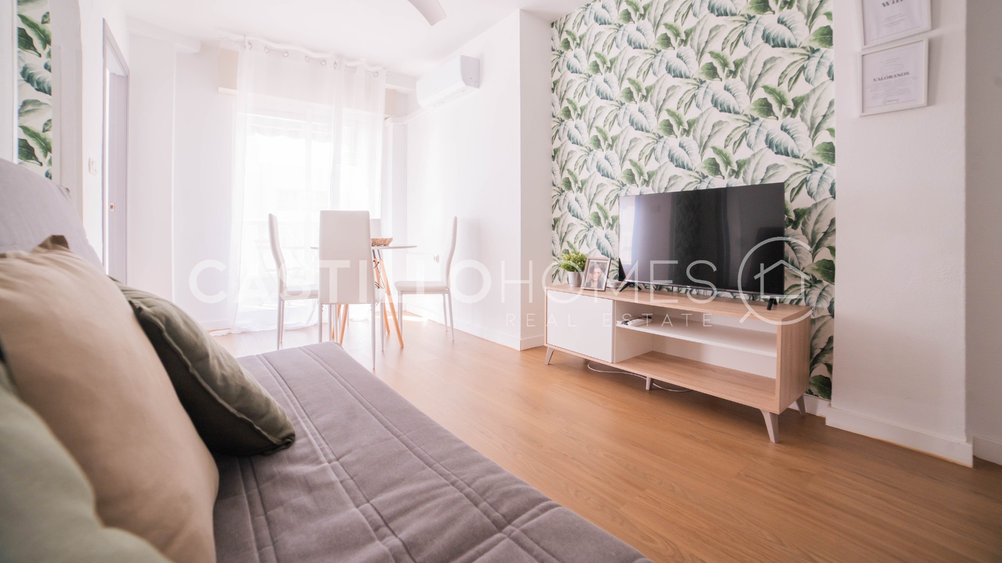 Apartment in Alicante - view 1