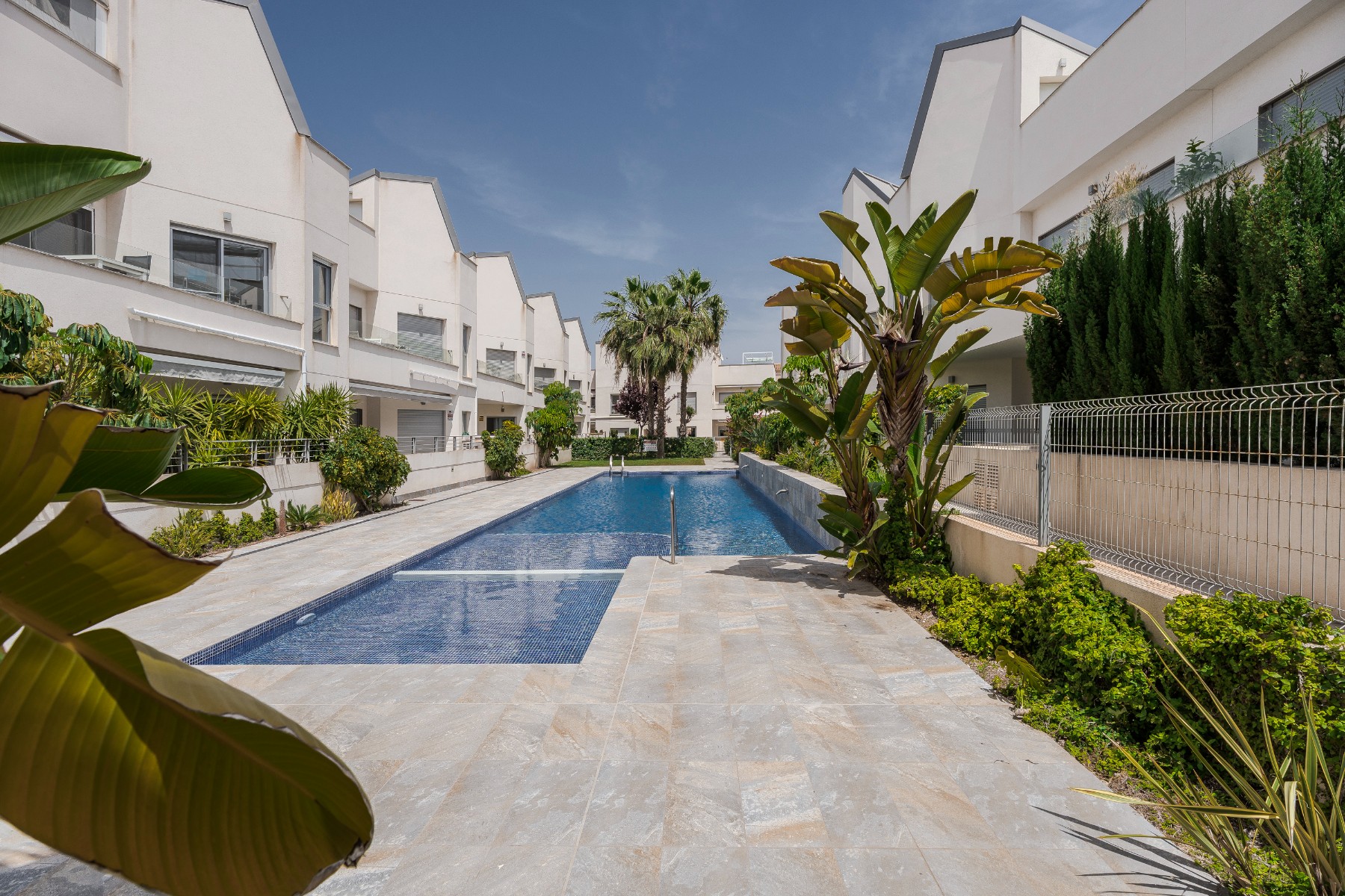 Villa in Alicante - view 1