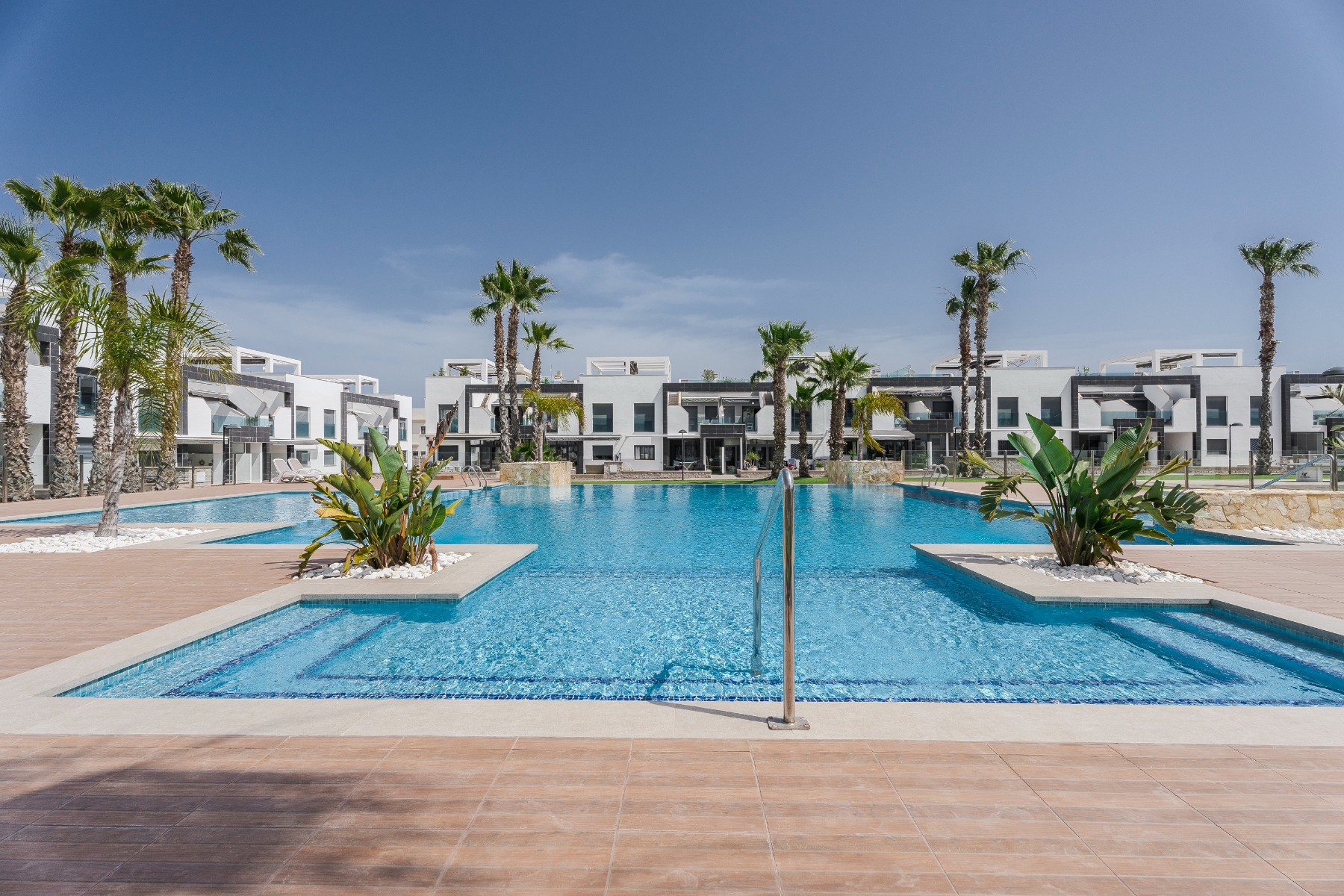 Apartment in Alicante - view 1