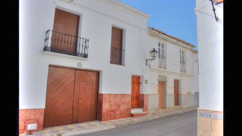 House in Riogordo - view 1