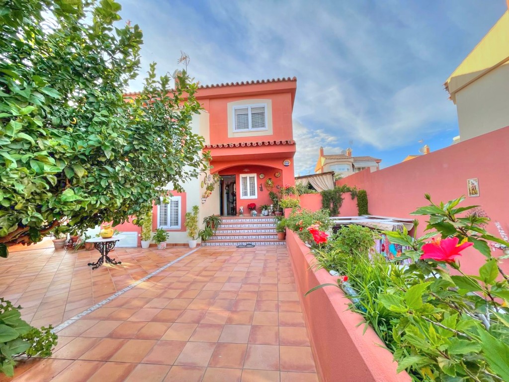 House in Torre del Mar - view 1