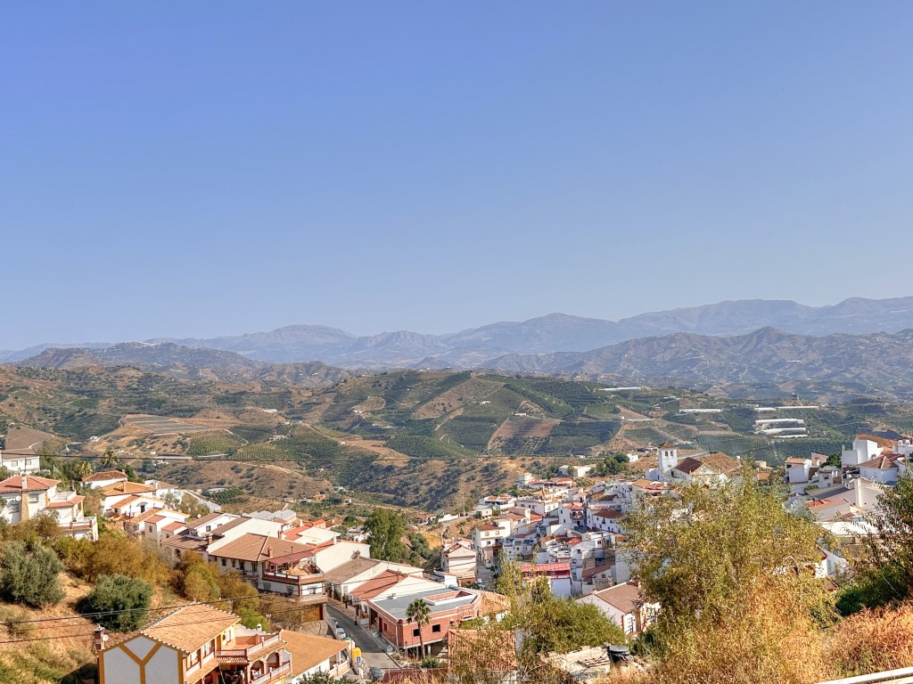 House in Iznate - view 1