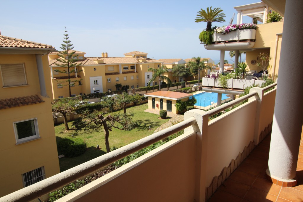 Apartment in Cabopino - view 1