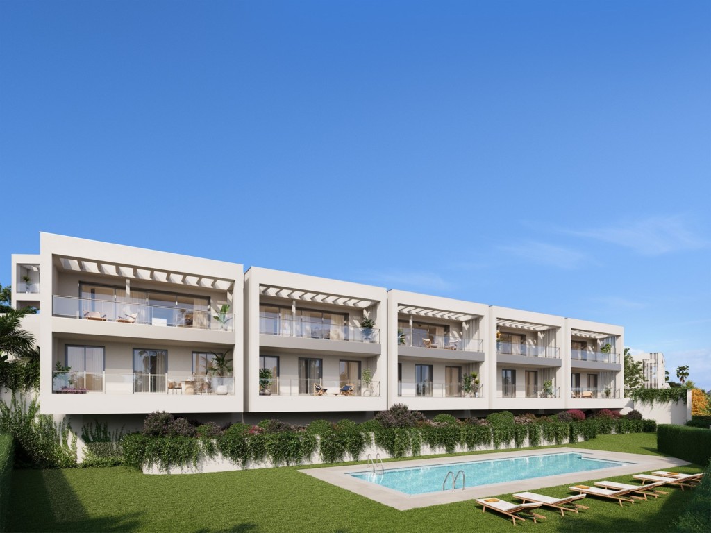 House in Marbella Del Este - view 1