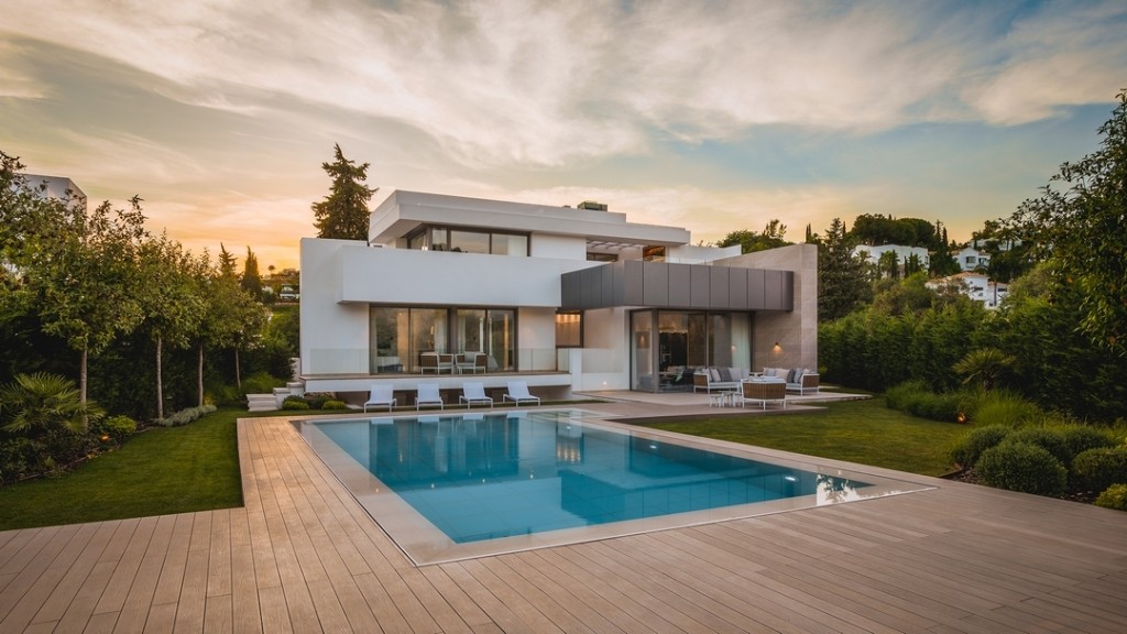 Villa in Malaga - view 1