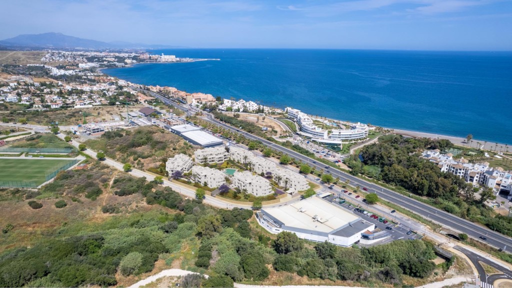 House in Estepona - view 1