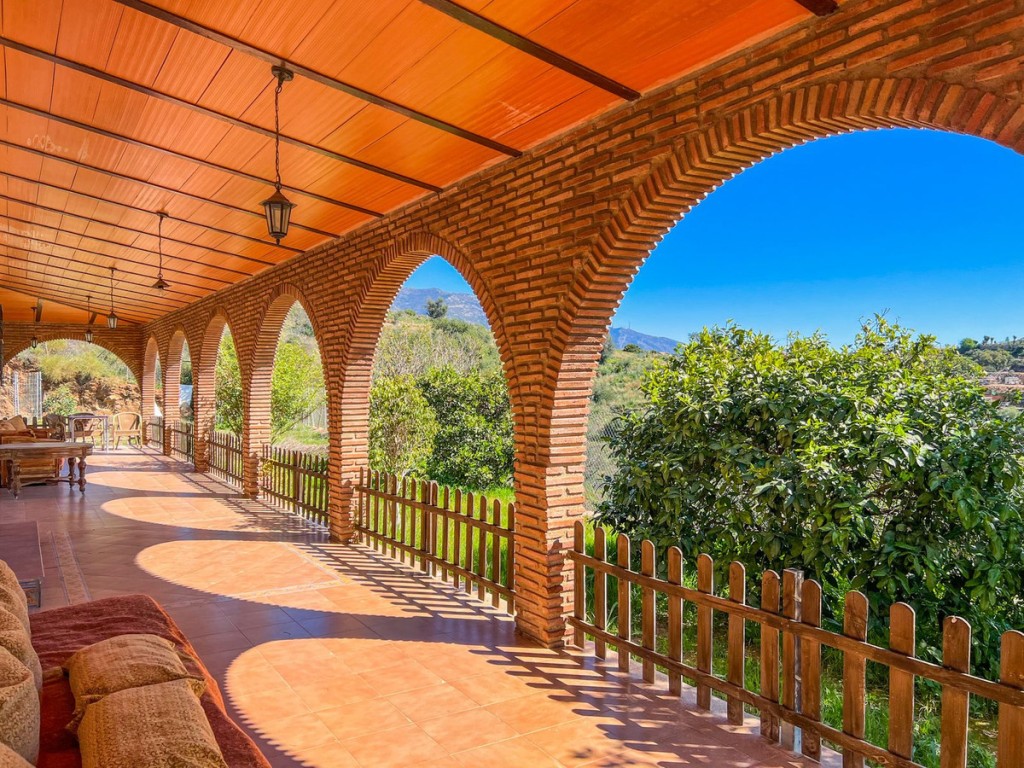 Farm, Ranch or Equestrian in Malaga - view 1
