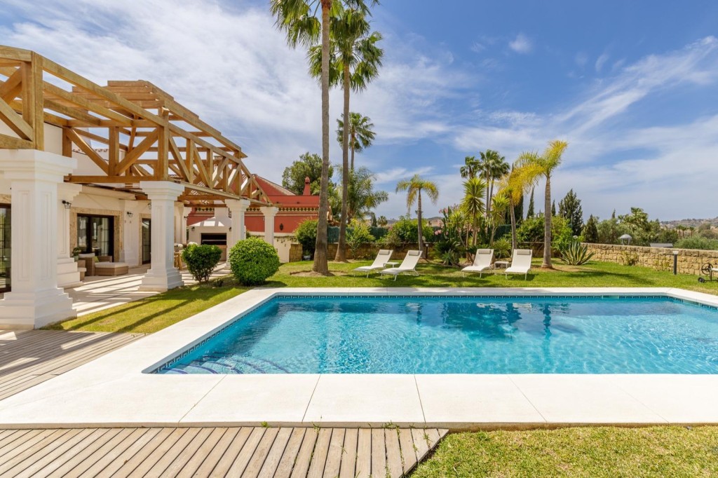 Villa in Malaga - view 1
