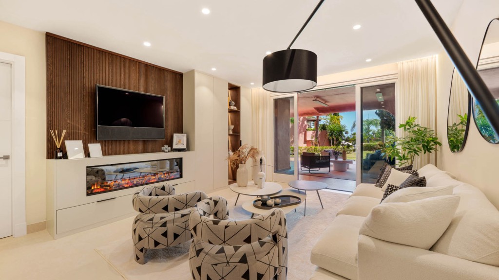 Apartment in Estepona - view 1