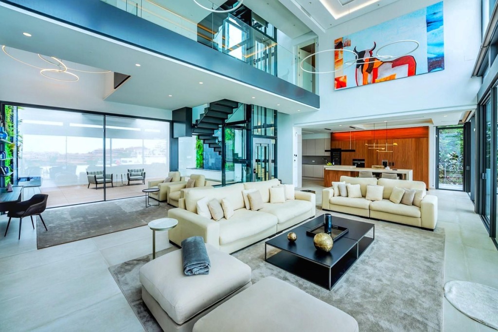 House in Benahavis - view 1