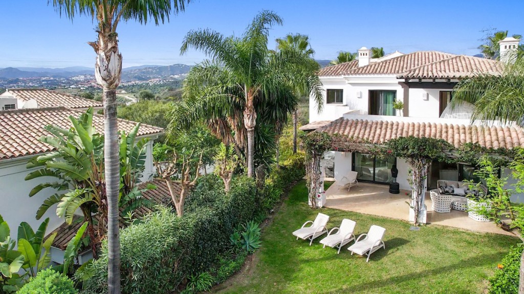 House in San Pedro de Alcantara - view 1